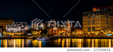 Mojiko Retro Romantic Lanterns Mojiko First Boat Pier Panorama [Kitakyushu City, Fukuoka Prefecture] 121309618