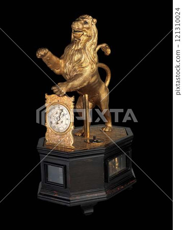 Antique German Automaton Clock in the Form of a Lion from Augsburg 121310024