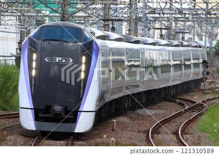 Limited Express Azusa/Kaiji on the Chuo Rapid Line: E353 Series Train 121310589