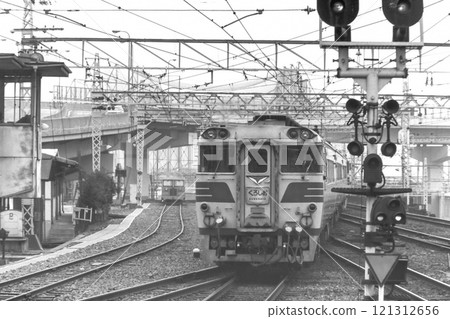 A limited express train seen from Tennoji Station during the Japan National Railways era 121312656