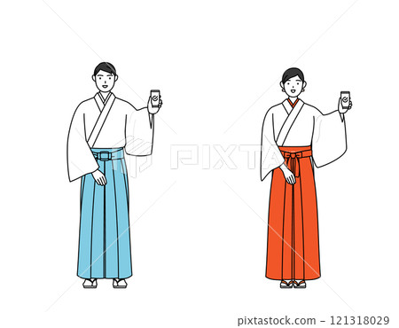 使用智慧型手機工作的神社僧侶與巫女 121318029