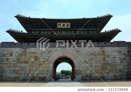 Janganmun Gate in Suwon, South Korea 121319899