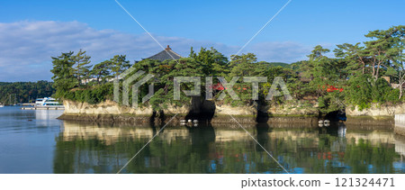 Panoramic view of the Godaido Hall of Zuiganji Temple in Matsushima Panoramic view of the Godaido Hall of Zuiganji Temple in Matsushima 121324471
