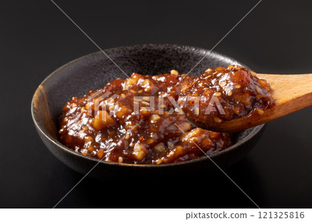 Walnut Miso 121325816