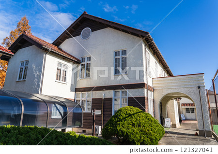 Hyde Memorial Hall (former Seiyuen Kindergarten) Donated by Mrs. Hyde, founder of Mentholatum 121327041