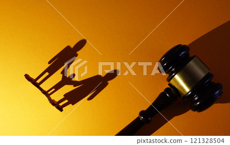 Family symbol with gavel. Symbolizing divorce and custody. 121328504