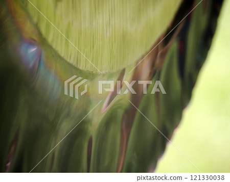 gong vibrating detail close up 121330038