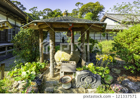 Sayo no Nakayama, Kuenji Temple, Crying Stone, Kakegawa City, Shizuoka Prefecture Sayo no Nakayama, Kuenji Temple, Crying Stone, Kakegawa City, Shizuoka Prefecture 121337571