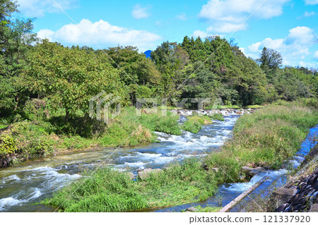 Early autumn scenery of the Usune River, a tributary of the Tone River, Numata City, Gunma Prefecture Early autumn scenery of the Usune River, a tributary of the Tone River, Numata City, Gunma Prefecture 121337920