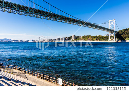Kanmon Bridge from the Mekari Tide Observation Promenade [Kitakyushu City, Fukuoka Prefecture] 121338135