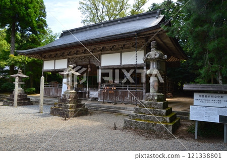 The worship hall of Urashima Shrine (141 Honjohama, Ine-cho, Yosa-gun, Kyoto Prefecture) The worship hall of Urashima Shrine (141 Honjohama, Ine-cho, Yosa-gun, Kyoto Prefecture) 121338801