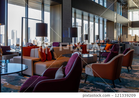 位於竹芝沃特斯的豪華酒店 Mesm Tokyo 的前廳,靠近濱松町站和竹芝站 位於竹芝沃特斯的豪華酒店 Mesm Tokyo 的前廳,靠近濱松町站和竹芝站 121339209