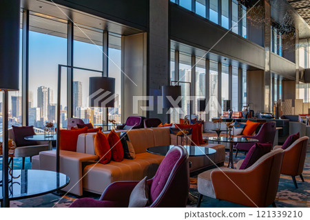 The reception lobby of Mesm Tokyo, a luxury hotel located in Waters Takeshiba near Hamamatsucho Station and Takeshiba Station. 121339210