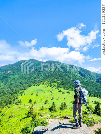 夏季攀登希亞山、貓山(貓山~希亞山:希亞山頂景色) 夏季攀登希亞山、貓山(貓山~希亞山:希亞山頂景色) 121339327