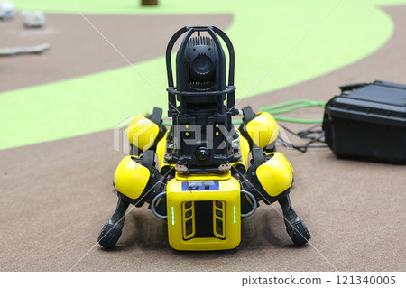 電動四腳步行機器人“Spot” 121340005