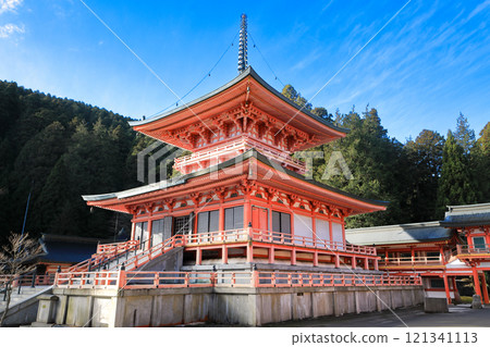 World Heritage Site Head Temple of the Tendai Sect, East Tower of Mt. Hiei Enryakuji Temple Hokke Sojiin East Tower World Heritage Site Head Temple of the Tendai Sect, East Tower of Mt. Hiei Enryakuji Temple Hokke Sojiin East Tower 121341113