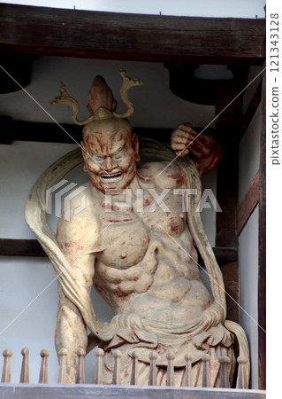 法隆寺、中門、金剛力士像(奈良縣斑鳩町) 法隆寺、中門、金剛力士像(奈良縣斑鳩町) 121343128