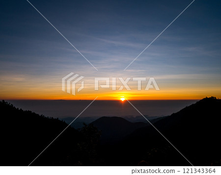 Mountain landscape sunset 121343364
