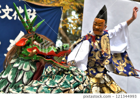 Buzen Kagura: Susanoo-no-Mikoto slays the giant snake Buzen Kagura: Susanoo-no-Mikoto slays the giant snake 121344993