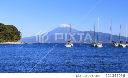 從駿河灣看到的富士山 從駿河灣看到的富士山 121345036