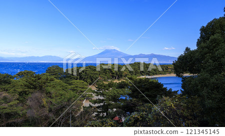 藍色的大海和藍天和富士山 藍色的大海和藍天和富士山 121345145