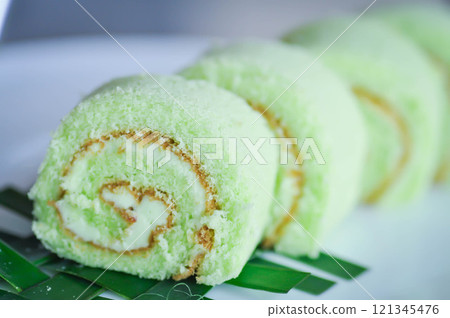 jam rolls or pandan rolls , cake rolls or Swiss rolls jam rolls or pandan rolls , cake rolls or Swiss rolls 121345476