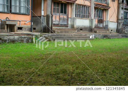 This photo was taken at the former Kyoto Municipal Ohara Elementary School Momoi Branch School, which is now closed. This photo was taken at the former Kyoto Municipal Ohara Elementary School Momoi Branch School, which is now closed. 121345845