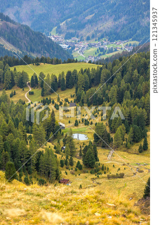 Sella Pass, Italian Alps, Dolomites, Italy 121345937
