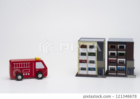 消防車趕往單人公寓 121346678