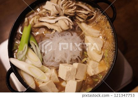 Horse meat hotpot (Aomori Prefecture) 121347753