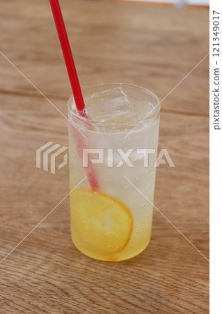 紅吸管柚子薑汁飲料 紅吸管柚子薑汁飲料 121349017
