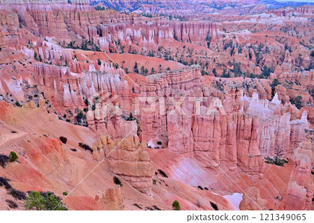View from Inspiration Point, Bryce Canyon National Park 121349065