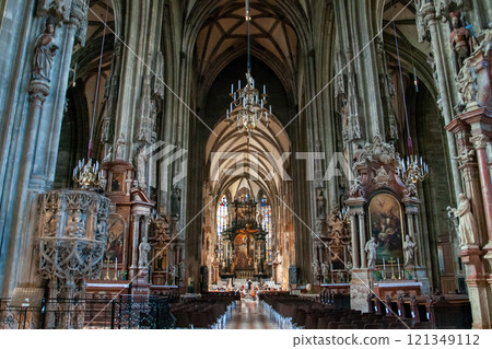 Stephen's Cathedral in Vienna, Austria Stephen's Cathedral in Vienna, Austria 121349112