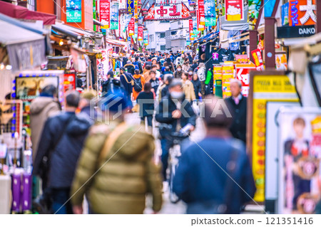 日本東京市容年末,高中平行,阿美橫丁擠滿了外國遊客…新時代的一線希望…=20日 日本東京市容年末,高中平行,阿美橫丁擠滿了外國遊客…新時代的一線希望…=20日 121351416