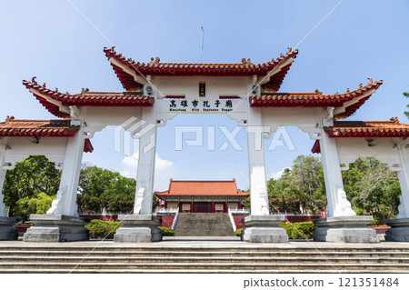 The gate of the Confucius Temple in Qishan, Kaohsiung, Taiwan is a building resembling a palace in northern China. The gate of the Confucius Temple in Qishan, Kaohsiung, Taiwan is a building resembling a palace in northern China. 121351484