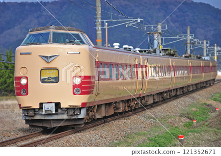 福知山線 黑井石尾 JR 西日本 381 系 FE62 編組(福知山) Kounotori 福知山線 黑井石尾 JR 西日本 381 系 FE62 編組(福知山) Kounotori 121352671