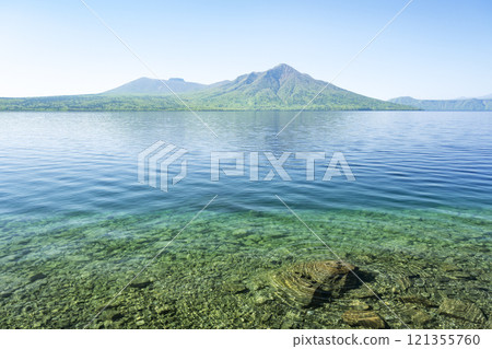 千歲市支笏湖、樽前山、不富士岳的新綠 千歲市支笏湖、樽前山、不富士岳的新綠 121355760