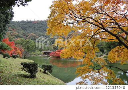 Ritsurin Garden South Lake, Maple Bank and Maple Island, and Kikugetsutei Pavilion Ritsurin Garden South Lake, Maple Bank and Maple Island, and Kikugetsutei Pavilion 121357048