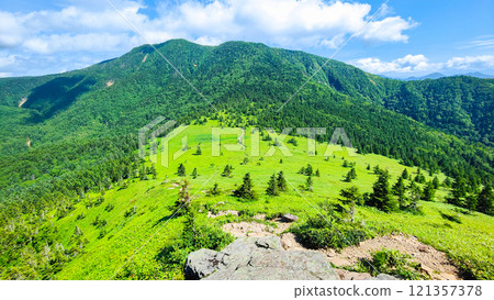 Summer climbing of Mt. Azuma and Mt. Nekodake (Mt. Nekodake to Mt. Azuma) 121357378