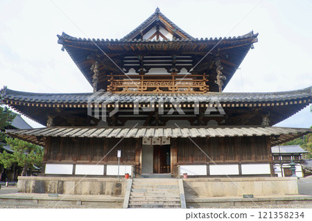Horyu-ji Temple, Kondo (Ikaruga Town, Nara Prefecture) 121358234