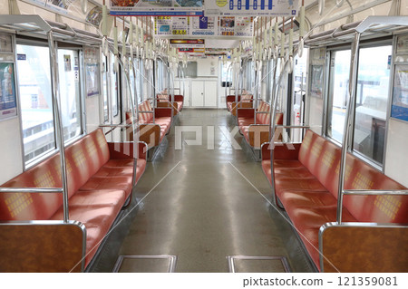 [M] 大阪地鐵禦堂筋線21系列車（車內） 121359081