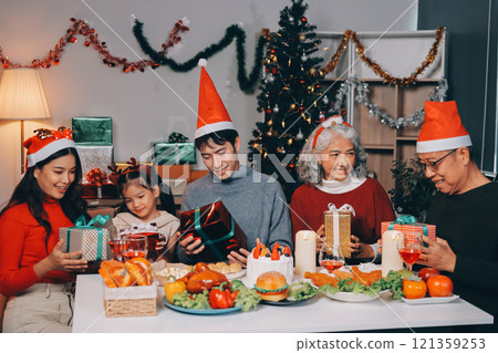 Christmas family portrait - Happy family together in Christmas Christmas family portrait - Happy family together in Christmas 121359253
