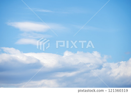 冬天的天空藍天晴朗的12月素材[東京] 121360319