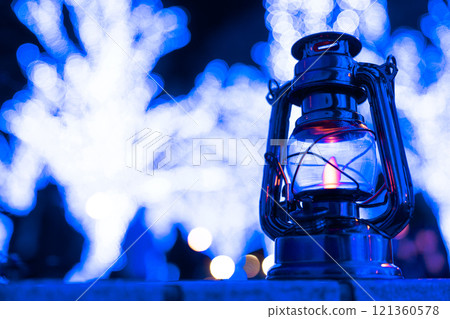 Illuminations and antique lanterns 121360578