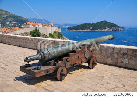Beautiful view of Lovrijenac Fortress in Dubrovnik Beautiful view of Lovrijenac Fortress in Dubrovnik 121360603