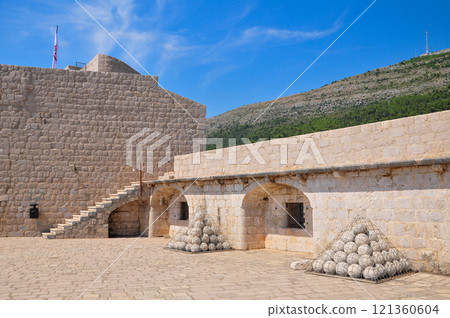 Beautiful view of Lovrijenac Fortress in Dubrovnik Beautiful view of Lovrijenac Fortress in Dubrovnik 121360604