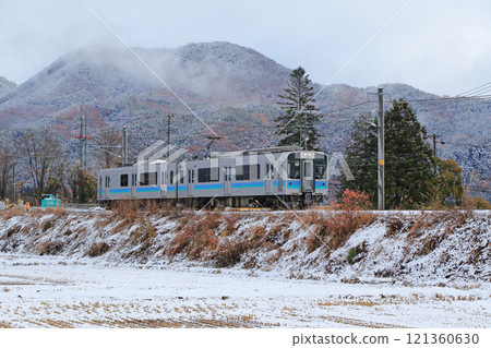 大糸線初雪 121360630