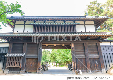 青森縣弘前市津輕城蹟、弘前城(史蹟)、三之丸大手門(重要古蹟) 青森縣弘前市津輕城蹟、弘前城(史蹟)、三之丸大手門(重要古蹟) 121363676