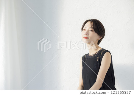 短髮女人 121365537