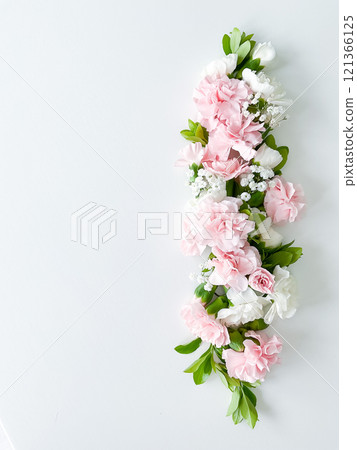 Beautiful delicate blooming floral frame of pink 121366125